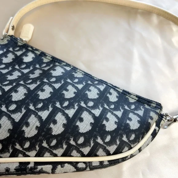 💞💞SOLD💞💞Dior Trotter Saddle Pochette Bag - Picture 3 of 12